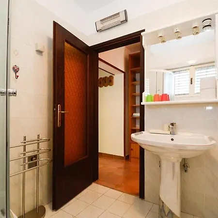 Apartamento Klaudija 1239 *